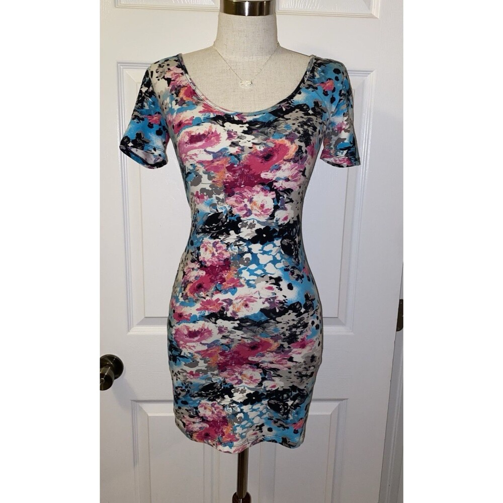 Material Girl Multicolor Floral Knit Bodycon Scoop Neck Cutout Zip Back XS
